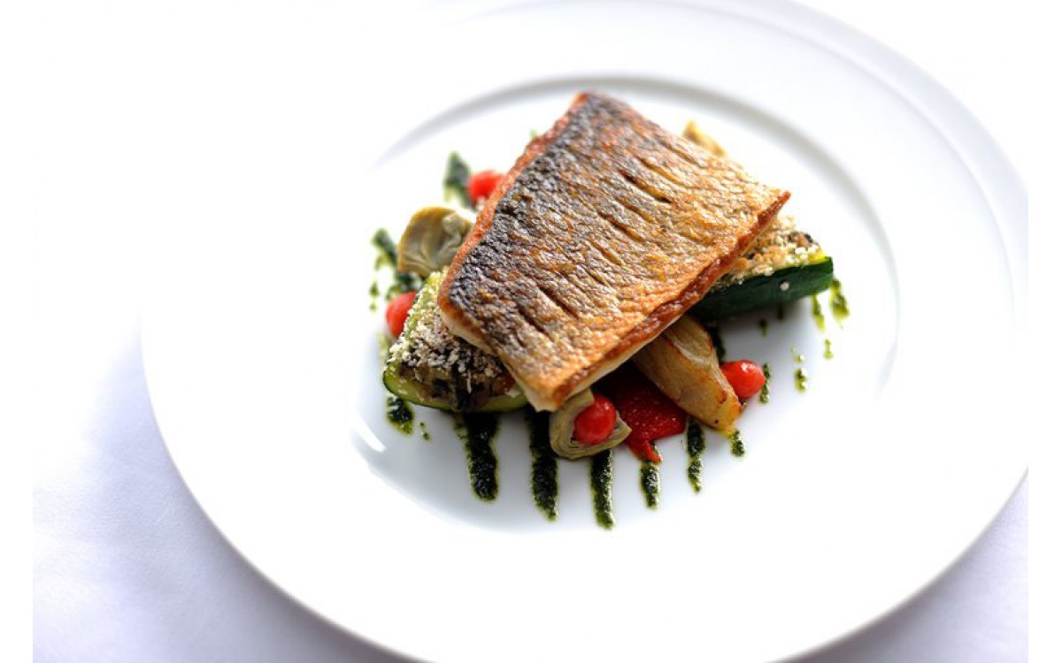 Fillet of sea bass with fresh vegetables
