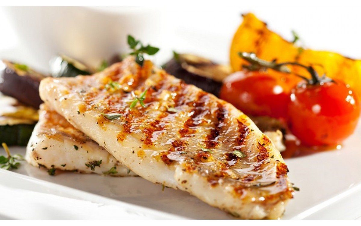 Seabass fillets with spicy sauce